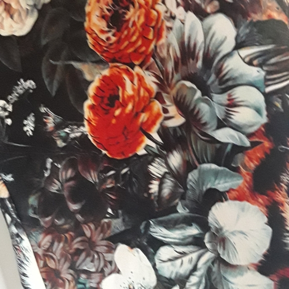 Beauty and beast vivid tropical image size large joggers - Picture 6 of 13